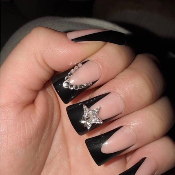 Y2k gothic duck nails - Picture 3 of 3